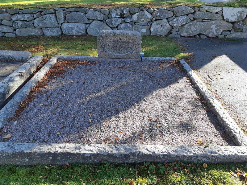 Grave number: Fr 7   884-885