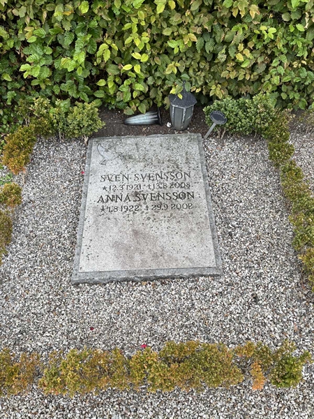 Gravnummer: NK Urn r    14