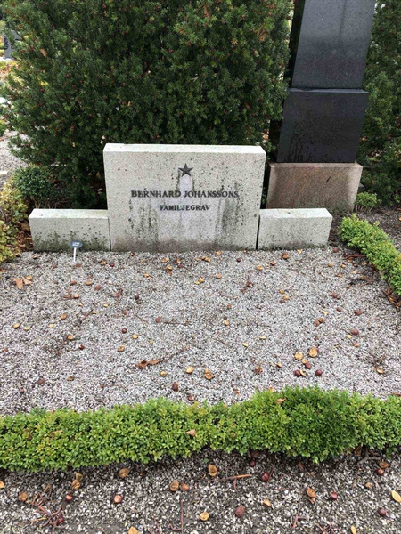 Grave number: UK 3    47E, 47F