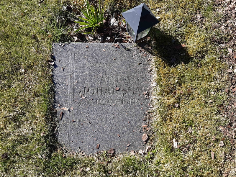 Grave number: KA 03     1