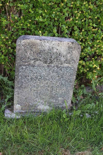 Grave number: A N  775