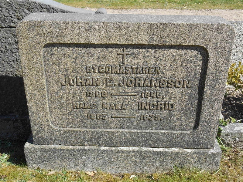 Grave number: Vitt G09   177, 178