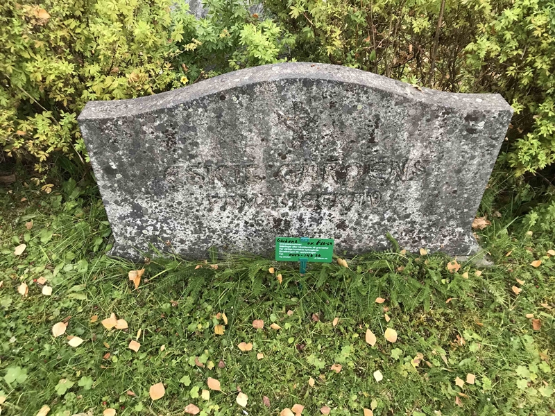 Grave number: UN F    66, 67, 68, 69
