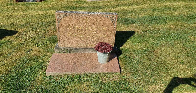 Grave number: SG 01    34, 35