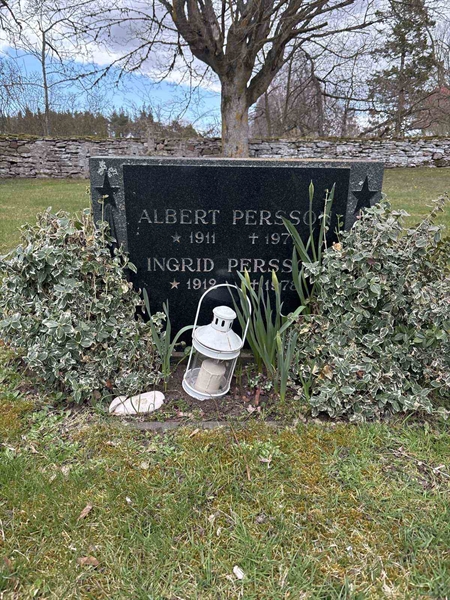 Hautatunnus: FA   143, 144