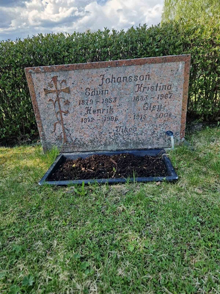 Grave number: 501 08 1263-1265