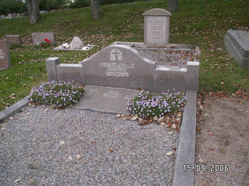 Grave number: GG 003  0044, 0045, 0046