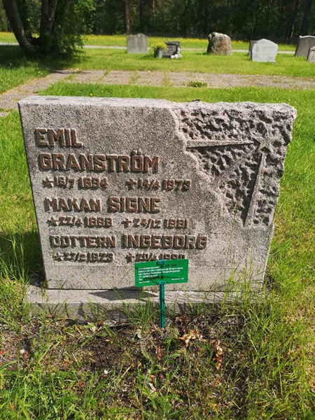 Hautatunnus: NK 03    34