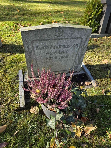 Grave number: Ö A D  1153