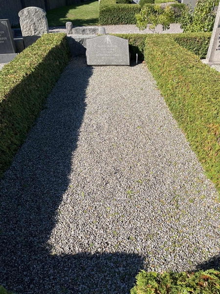Grave number: VK III    90