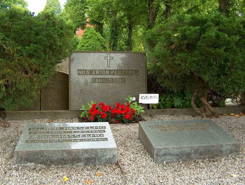 Grave number: HÖB 13   410