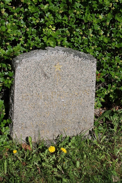 Grave number: A N  693