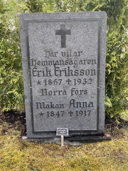 Grave number: 9 Ga 02   111
