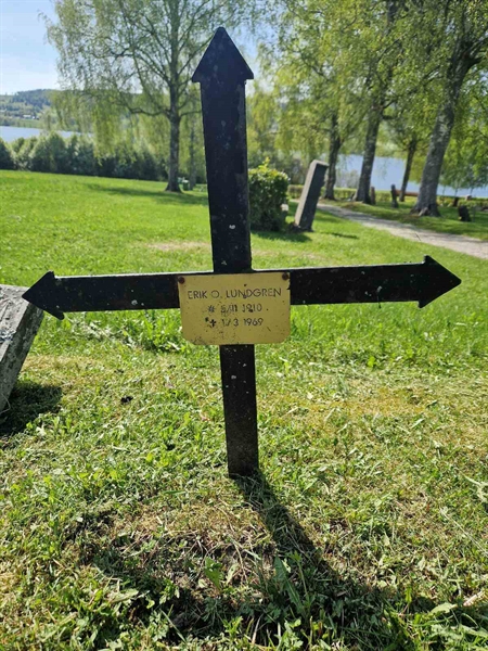 Grave number: 501 27 4618
