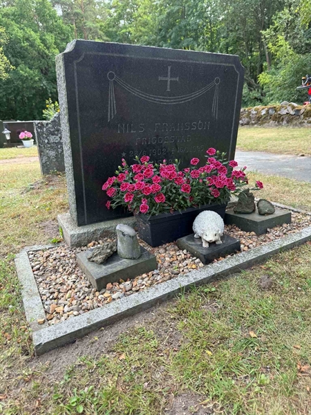 Gravnummer: VV 6   184, 185