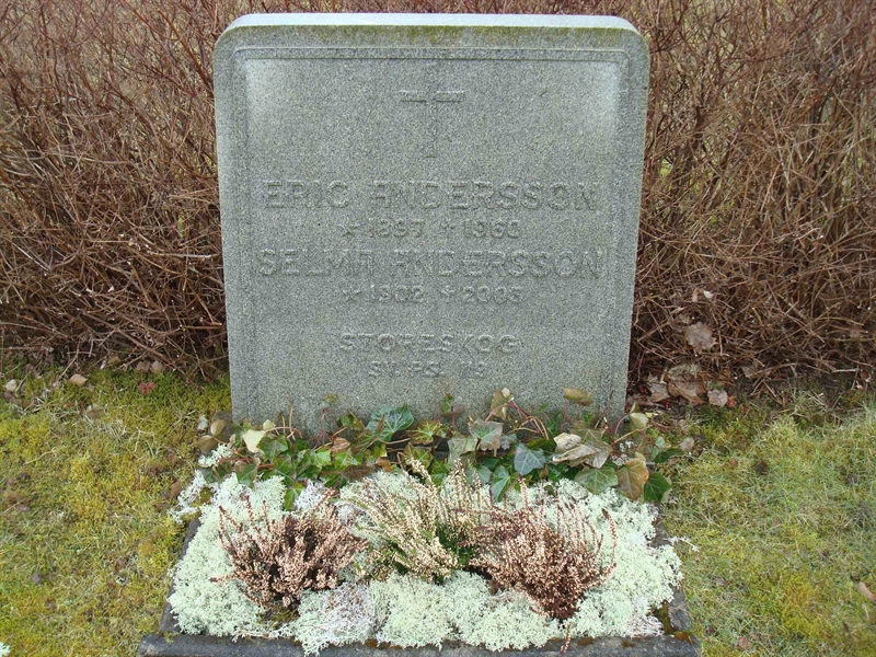 Grave number: BR C    85, 86