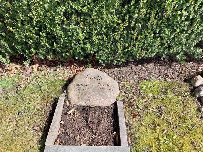 Grave number: HV 26   16