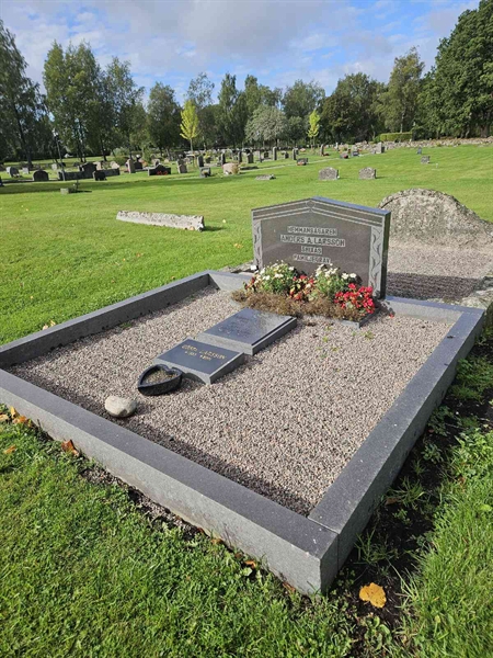 Grave number: Fr 5   525-526