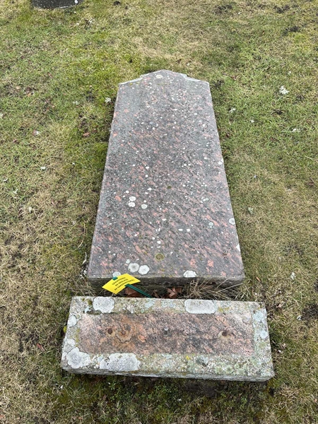 Gravnummer: HA E    10, 11