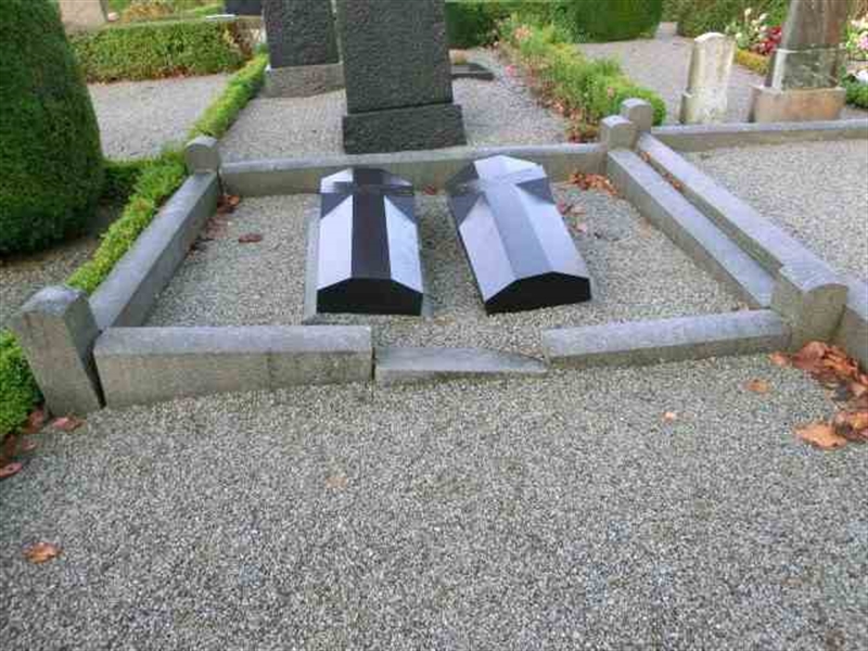 Grave number: ÖK F    008