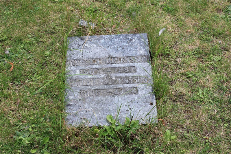 Grave number: Ö U05    66