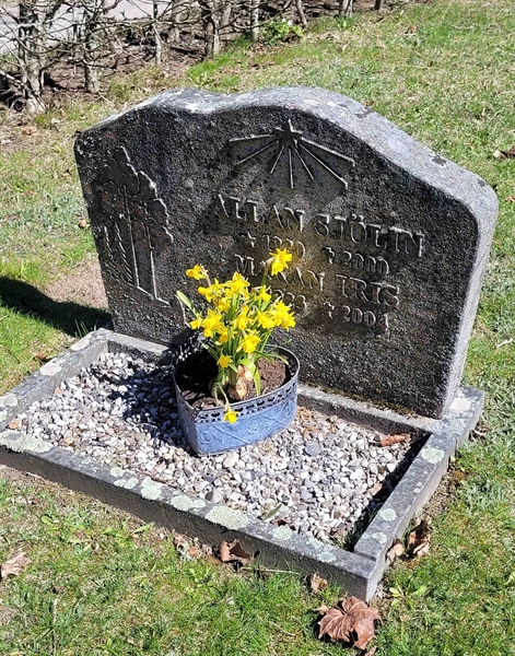 Grave number: JÄ 5   28
