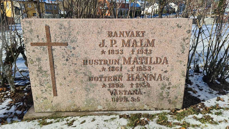 Grave number: M G 01 112-114