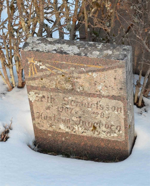 Gravnummer: 1 MAU    57