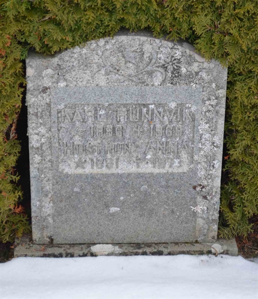 Gravnummer: 1 ÖK   103