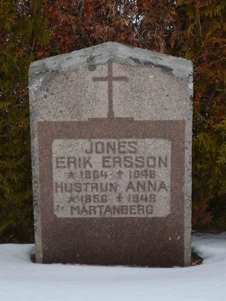 Gravnummer: 1 ÖF    30