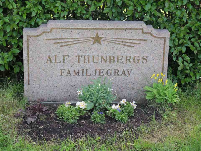 Gravnummer: 5 Ö A     4