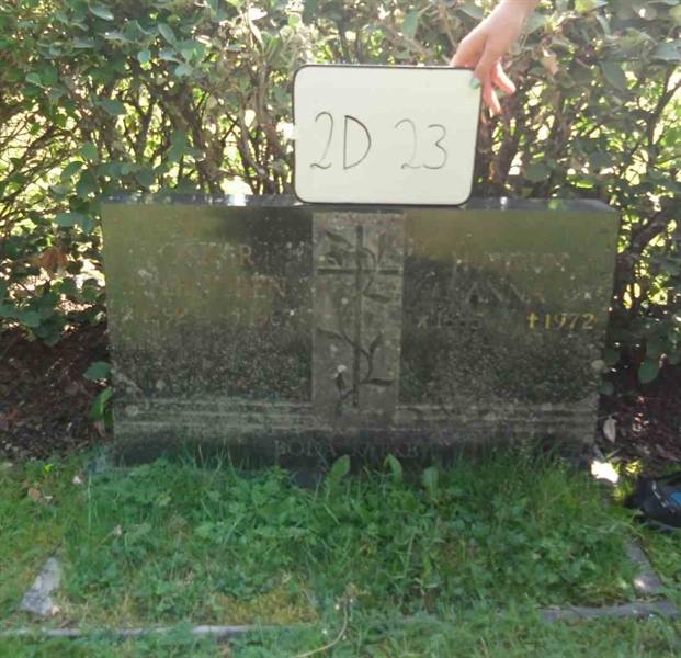 Gravnummer: 2 D    23