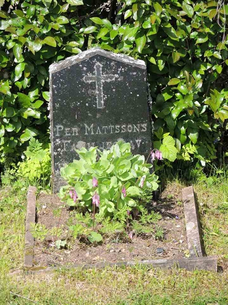 Gravnummer: 5 Ö A    22