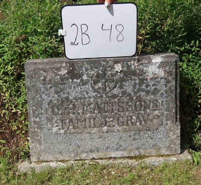 Gravnummer: 2 B    48