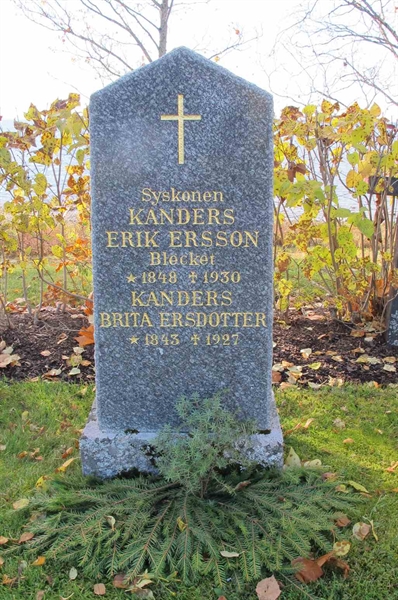 Hautatunnus: 1 SD    24