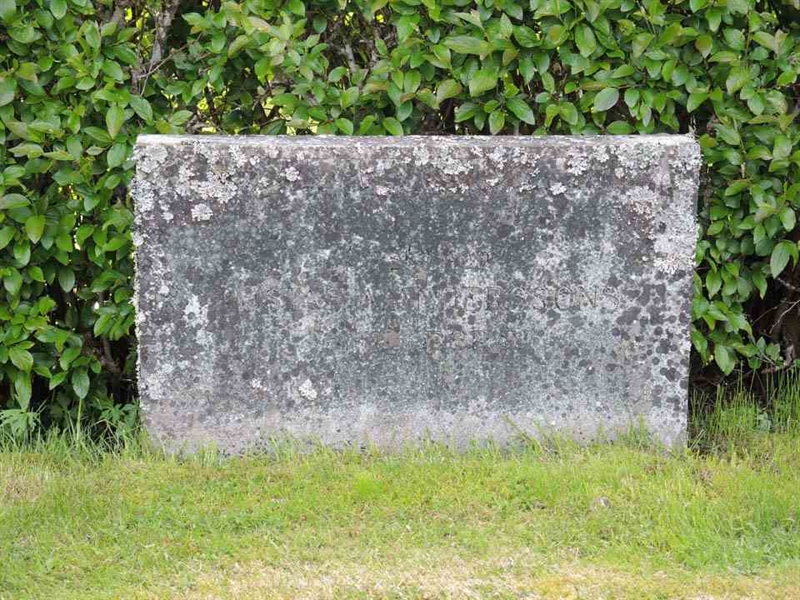 Gravnummer: 5 Ö A     3