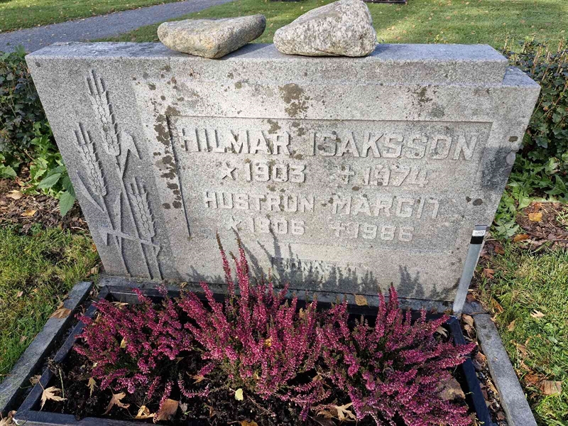 Grave number: AK D  5372-5373