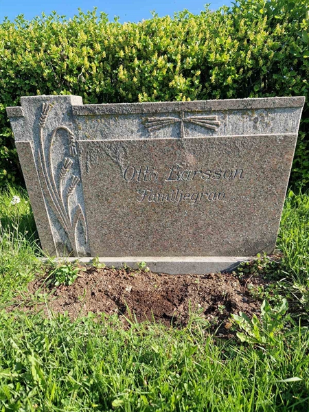 Grave number: 501 24 4839-4840