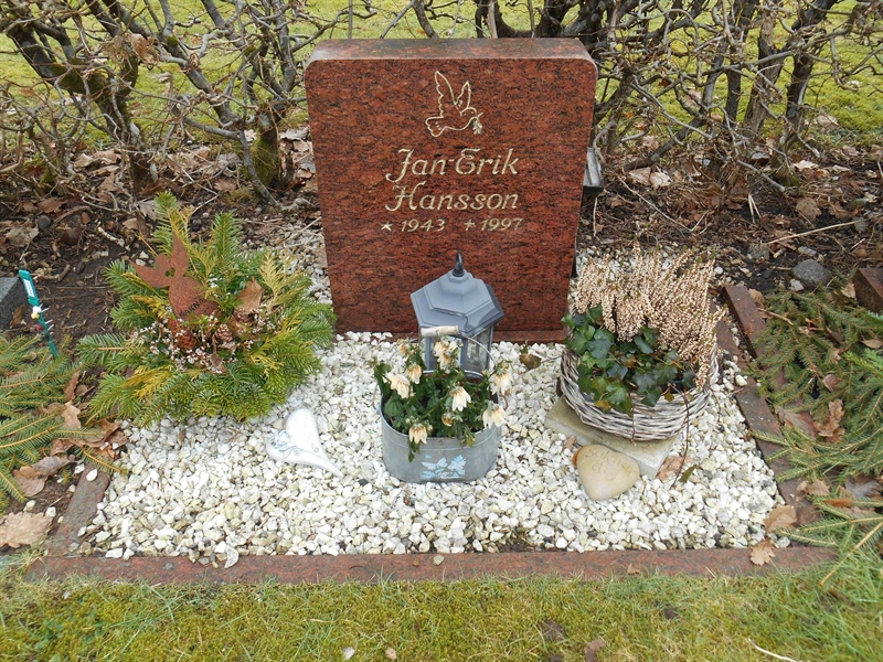 Grave number: Vitt VC4Ö    12