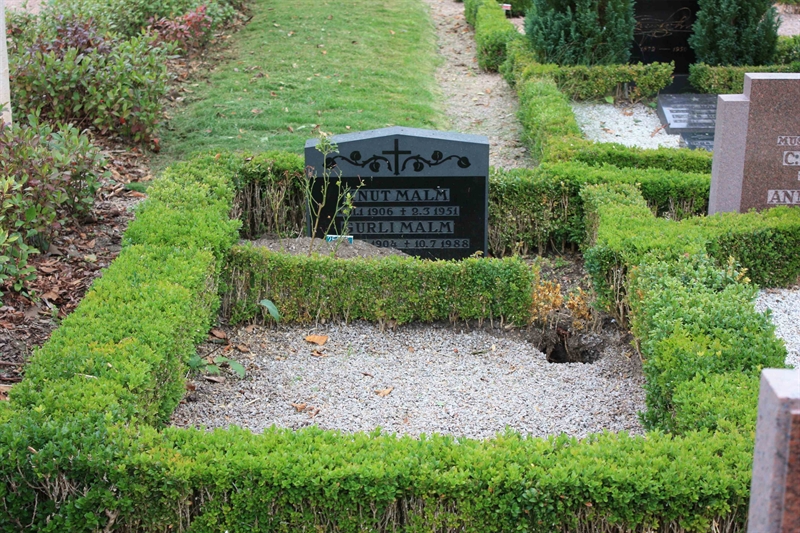 Grave number: Ö 25    55