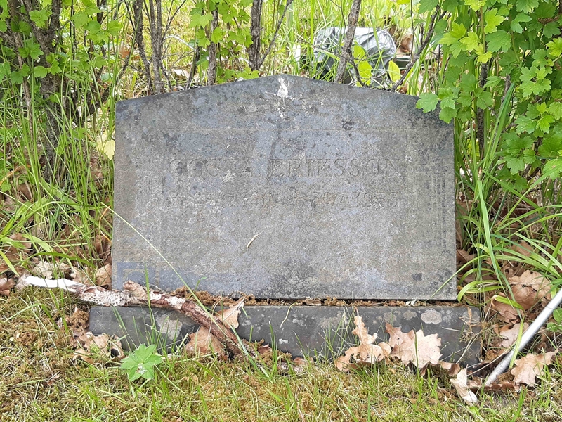 Grave number: NO 25   905