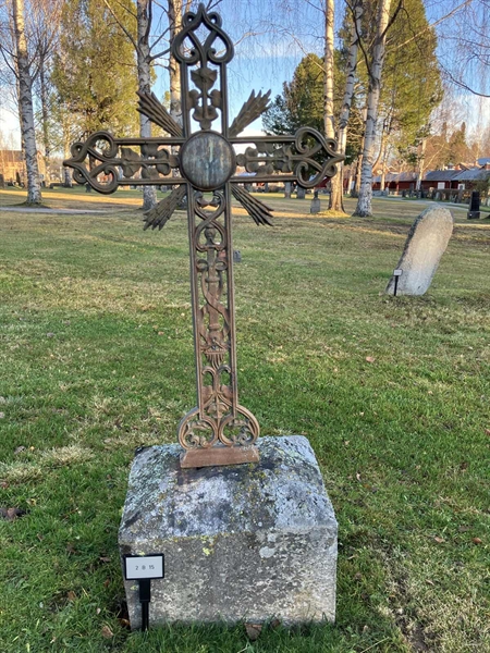 Hautatunnus: 2 B    15