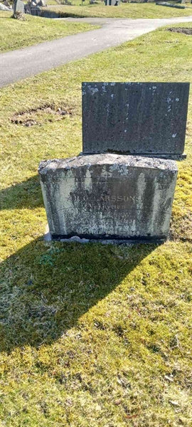 Gravnummer: 3 Ga G    23-24