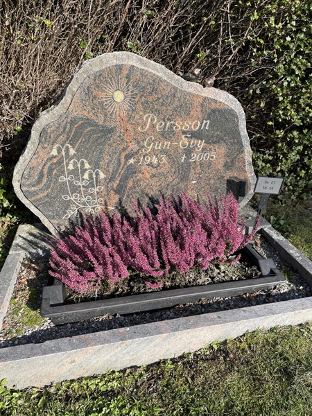 Grave number: 1 E1    58-59