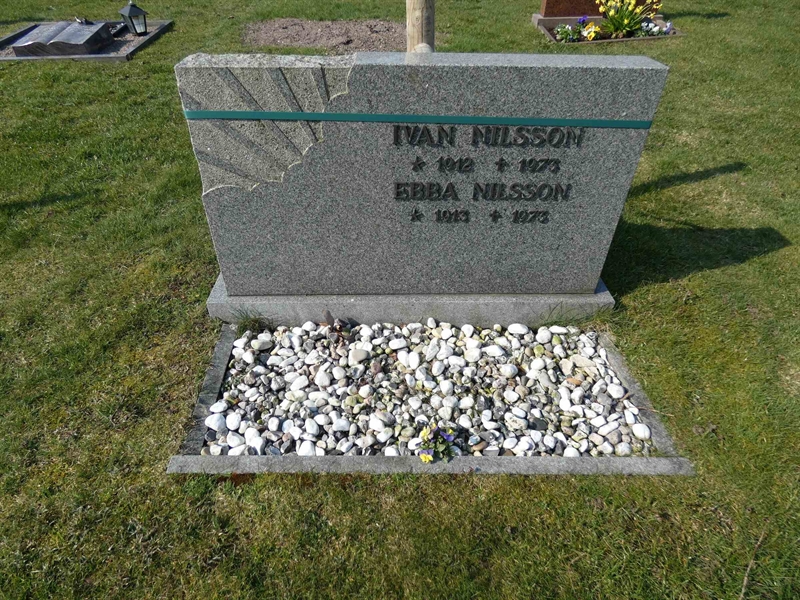 Grave number: EL 2   386