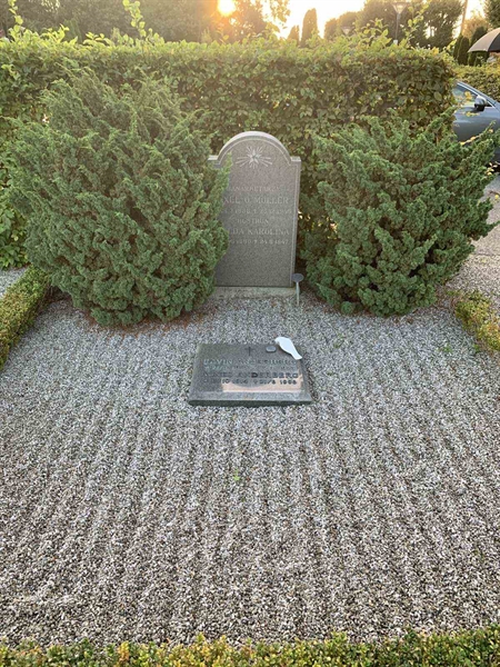 Grave number: NK D    22