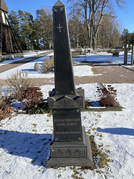 Grave number: 01 A 1356-1357