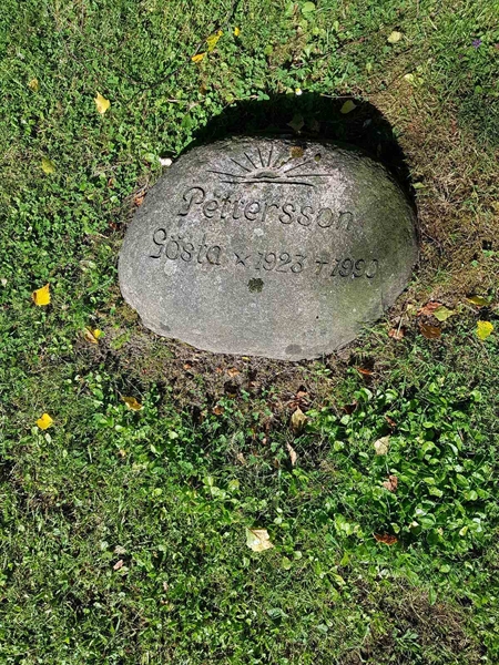 Grave number: 01  2668