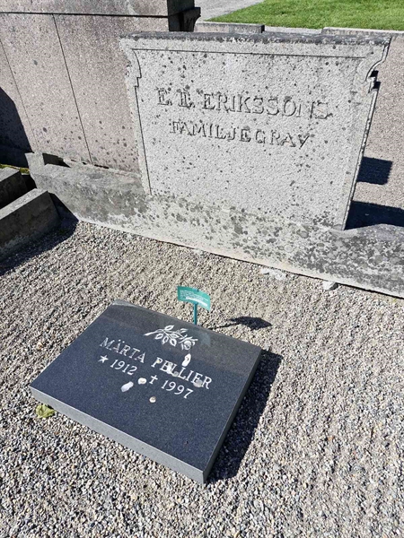 Grave number: 1 TRO 50B