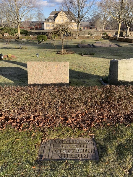 Grave number: SÖ G    25, 26